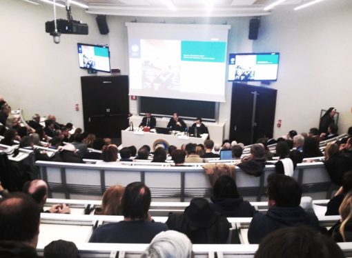 A Milano la Parrocchia Comunica, dunque Esiste
