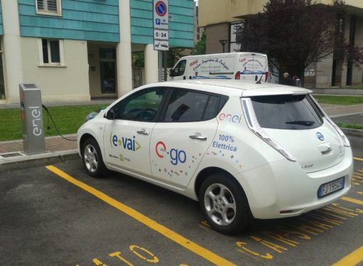Ecco il car sharing elettrico sotto casa per i pendolari