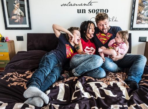 A Pagine al Sole arriva la dis-ordinary family