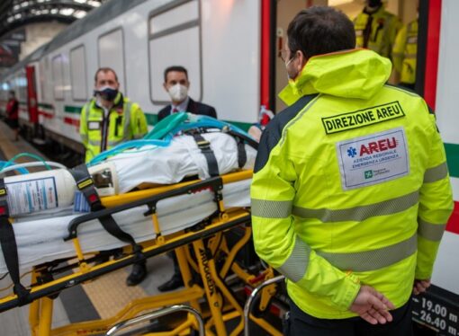 Covid-19: da Milano parte il treno sanitario con 21 posti